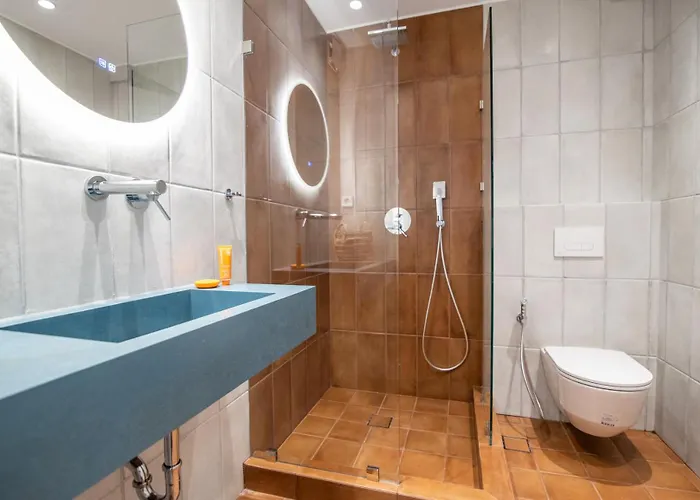 Vagianou Thea Celeste * Vivlos